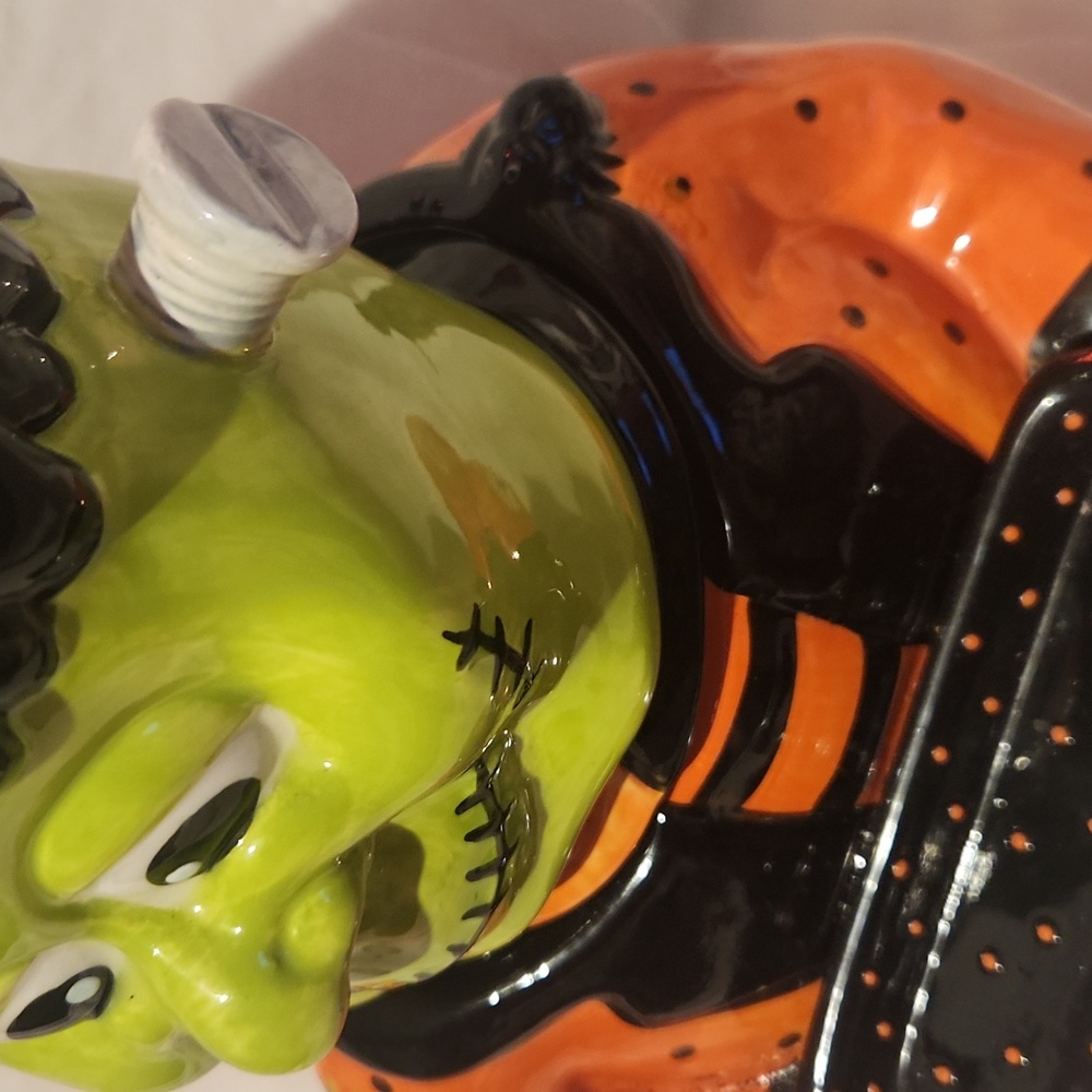 Cracker Barrel, Vintage, Rare, Halloween "Too Cute To Spook" Frankenstein Jar - Picture 7 of 10